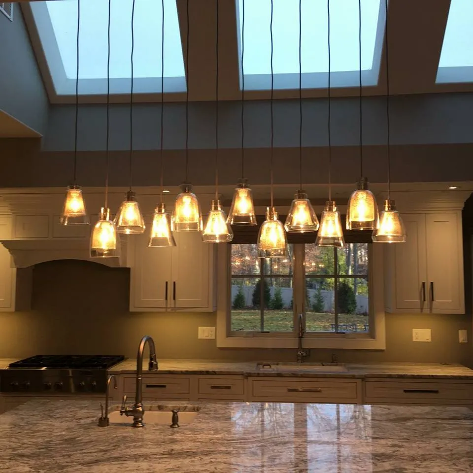 Energy-efficient pendant lighting